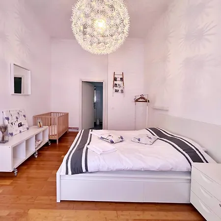 Neo Unu - Doua Dormitoare - Historical Building - Superb Apartment *