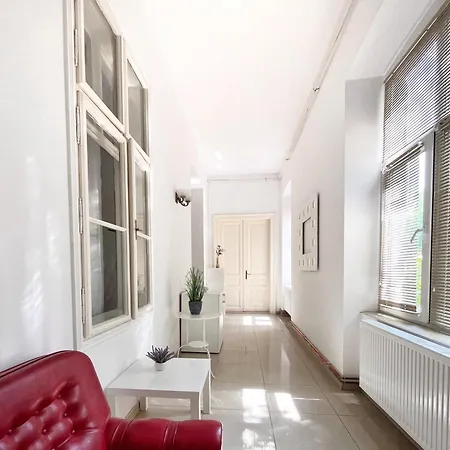 Neo Unu - Doua Dormitoare - Historical Building - Superb *